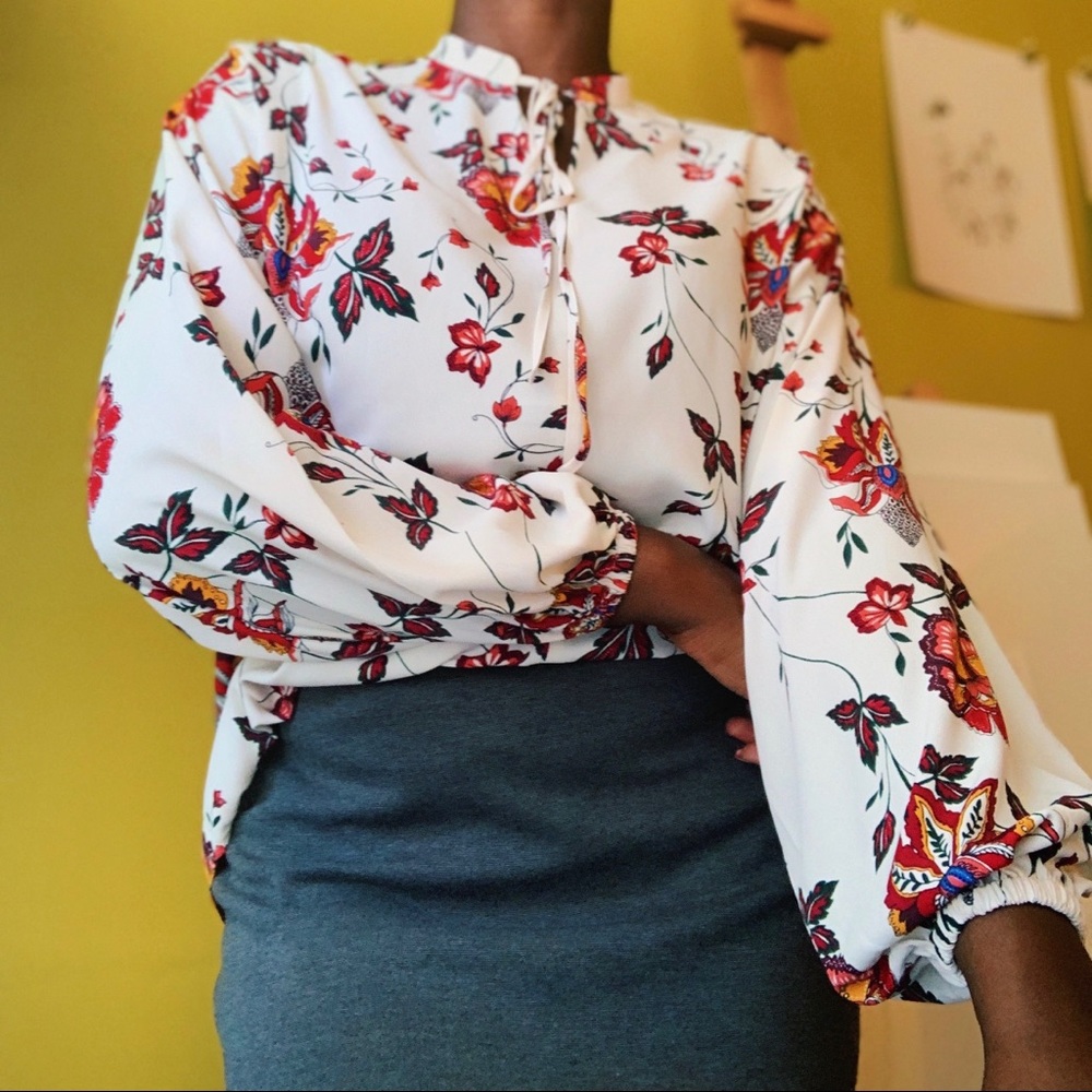 H&M floral tie front blouse